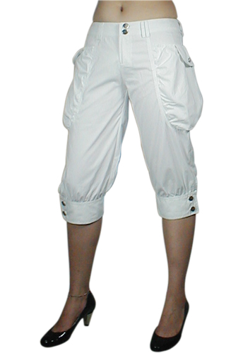 White Low-Rise Leg Pocket Capri Pants