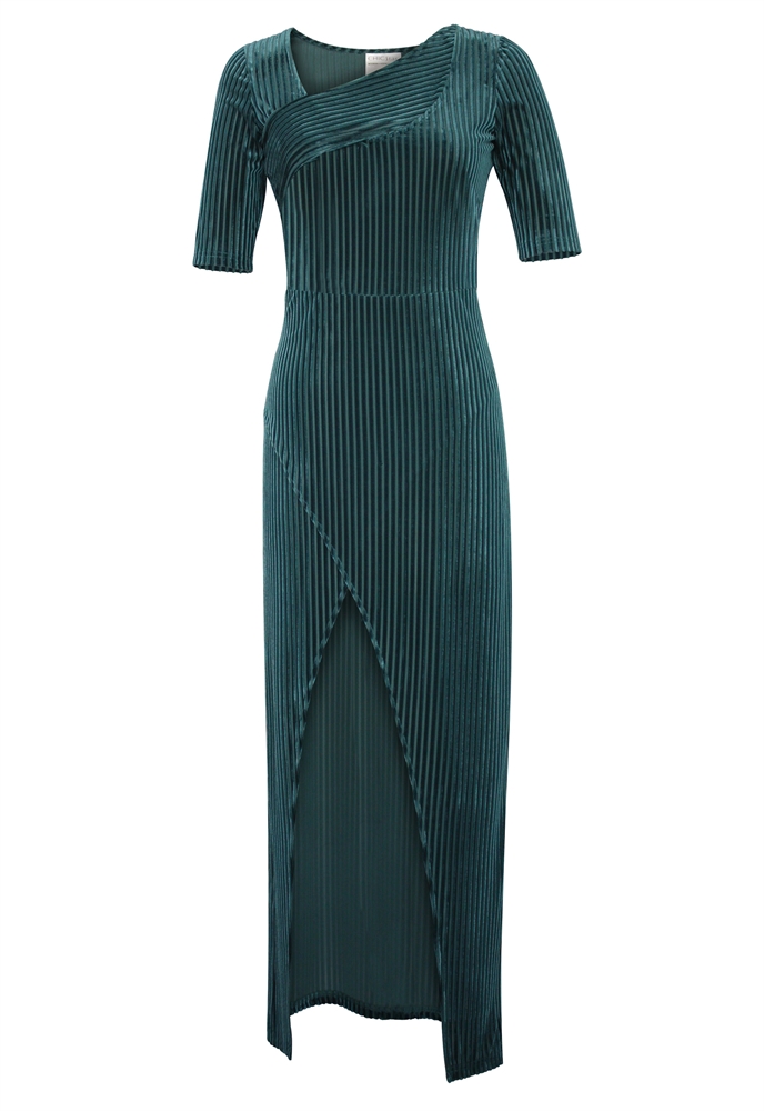P2973 Plus Dress